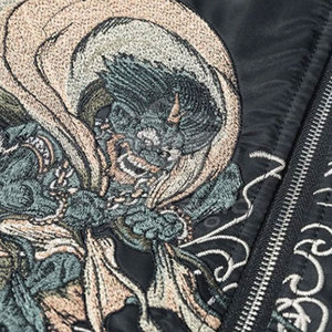 Chaqueta Sukajan de Satén a la Moda para Hombre, Tela Ligera, Bordado Elegante y Atuendo Casual Cómodo - Product Image 6