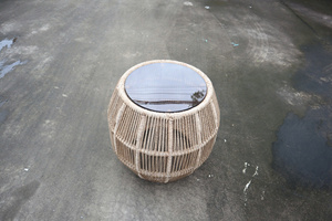 Conjunto de Sofá de Ratán Sintético para Exteriores con Cojines Gris Claro y Mesa de Centro Redonda para Patio, Jardín y Terraza - Product Image 2