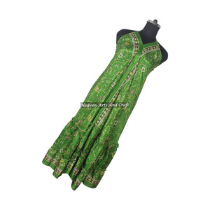 Vestido Largo de Seda Sari Indio Hecho a Mano, Estilo Bohemio, Nuevo Diseño, para Mujer, Elegante, para Cena, Sin Mangas, para Eventos Nocturnos - Product Image 3