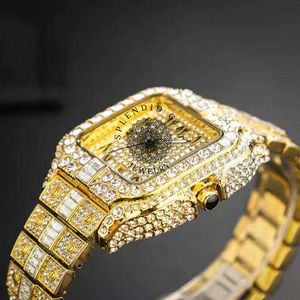 Montre de luxe carrée en argent avec saphir et mouvement ETA, analogique à quartz, fermoir déployant, 28 mm, résistante à l'eau 10 m, unisexe - Product Image 6