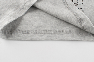 Débardeur en tricot gris pour homme, imprimé ours de dessin animé, col rond, style décontracté, respirant, 100 % coton - Product Image 6