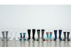 Calcetines de Algodón Casuales de Primavera para Hombre con Logotipo Personalizado, Transpirables, con Diseño Deportivo y Logotipo en la Parte Inferior y en el Cuerpo del Calcetín - Product Image 3