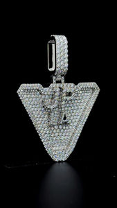 Pendentif Triangle Design Personnalisé Pendentif Moissanite Personnalisé Pendentifs Argent 925 Bijoux Style Hip Hop Pour Hommes Rappeurs - Product Image 2
