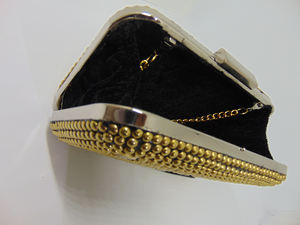 Bolso de mano Lowellcraft.com para mujer, para fiesta de bodas, con botón de metal y diseño de conchas de resina - Product Image 3