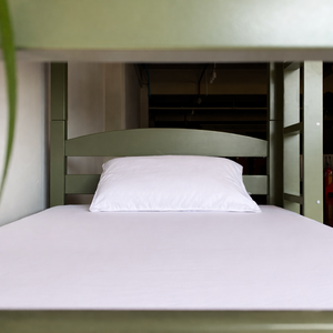 Lit superposé minimaliste vert olive personnalisable, meubles de chambre à coucher en bois sur mesure pour enfants - Product Image 3