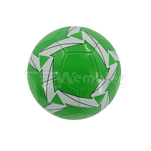 Ballon de football d'entraînement de haute qualité, écologique et durable, construction stable pour les écoles, les clubs, les académies, personnalisable - Product Image 4