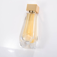 Flacon de parfum rectangulaire en verre minimaliste Prism 60 ml avec base lourde, atomiseur pressurisé, pompe pulvérisatrice sérigraphiée et joint d'étanchéité