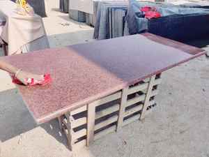 Stèles funéraires, monuments et commémorations en granit rouge impérial - Product Image 4