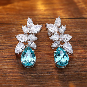 Pendientes de Oro Blanco con Diamantes y Piedra Azul Corte Pera, Joyería de Lujo para Boda, Certificados por IGI, para Mujer - Product Image 6