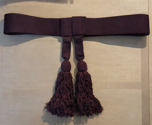 Ceinture de cérémonie multicolore – Accessoire de robe formelle haut de gamme avec bordure dorée pour événements spéciaux - Product Image 3
