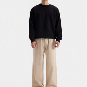 เสื้อสเวตเชิ้ตคอกลมผู้ชาย – ผ้าฝ้ายผสมเนื้อนุ่ม สวมใส่สบายๆ - Product Image 1
