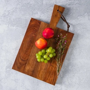 Planche à découper en bois d'acacia, design carré en forme de palette, épaisse, durable, sûre pour les couteaux, idéale pour couper, servir et une utilisation élégante en cuisine - Product Image 1