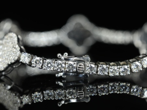 S925 Silver Moissanite 4mm <b>Clover</b> European and American Cross-border Bestseller Hip-hop Tennis <b>Bracelet</b> High-end Texture - Product Image 5