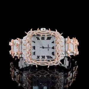 Montre de luxe à quartz avec bracelet en strass, montre-bracelet tendance pour les soirées - Product Image 2