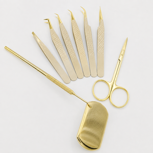 Juego de Pinzas para Pestañas de Acero Inoxidable Personalizadas con Puntas Inclinadas, 5 Pinzas, Tijeras y Espejo Facial (Duraderas y Ecológicas) - Product Image 3