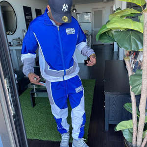 ชุดเซ็ต 2 ชิ้น เสื้อแจ็คเก็ตวินด์เบรกเกอร์ผ้าไนลอน 100% ระบายอากาศได้ดี น้ำหนักเบา ทรงโอเวอร์ไซส์ สำหรับผู้หญิง เหมาะสำหรับฤดูใบไม้ร่วง - Product Image 2