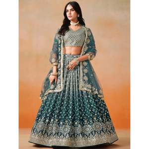 Hermoso Lehenga Choli de Georgette Azul Bordado para Damas de Honor de Talla Grande - Product Image 3