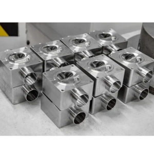 Bloc de soupape en aluminium usiné CNC sur mesure, boîtier de collecteur métallique industriel de précision - Product Image 2