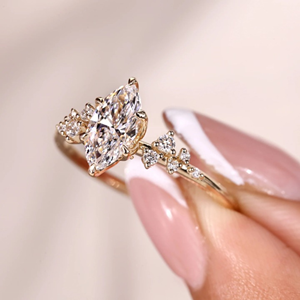 Anillo de compromiso con diamante de laboratorio de 1.14 quilates, corte marquesa con engaste de tulipán, joyería de oro vermeil de 14k, anillo de eternidad. - Product Image 1