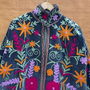 Veste en velours brodé bleu Suzani de qualité supérieure avec motif floral, col montant bohème, manches longues, vêtements d'extérieur pour femmes, automne - Product Image 3