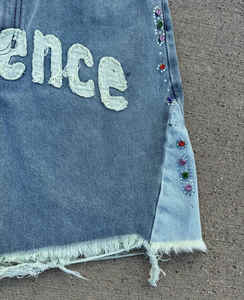 Custom apliques bordado parche Logo Raw Hem Cut Rdge Jorts Jogger pantalones cortos de mezclilla con diamantes de imitación Streetwear Jean Shorts-para hombres - Product Image 4