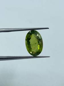 เพอริดอทดิบสีเขียวธรรมชาติ 100% รูปทรงวงรี ขนาด 8x12 มม. น้ำหนัก 4.70 กะรัต ได้รับการรับรองจากประเทศจีน สำหรับทำเครื่องประดับ - Product Image 2