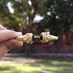 Bracelet manchette plaqué or de haute qualité, onyx noir avec quartz opalite, multi-pierres, style bohème, réglable, unisexe - Product Image 6