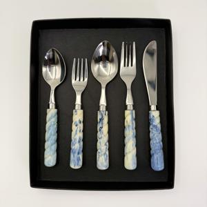 Nouvel ensemble de couverts en acier inoxydable au design moderne et très demandé, avec manche en résine, idéal pour un cadeau de mariage, à prix raisonnable en Inde - Product Image 2