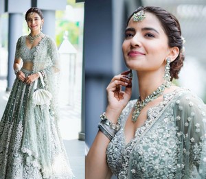 Lehenga Choli moderne brodé papillon en tulle, longueur ras du sol, pour mariage, Diwali, bal de promo - Product Image 2