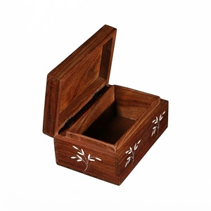 Boîte à bijoux en bois brut avec serrure et clé, coffre à souvenirs en pin naturel pour peinture DIY, artisanat et rangement de bibelots - Product Image 5