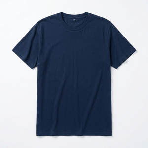 เสื้อยืดคอกลมแขนสั้นสีพื้นสำหรับผู้ชาย ทรงโอเวอร์ไซส์ สวมใส่สบาย ผลิตจากผ้าเจอร์ซีย์ 100% คอตตอน ย้อมสีแบบ Garment Dyed เป็นมิตรต่อสิ่งแวดล้อม ป้องกันรังสียูวี แห้งเร็ว - Product Image 2