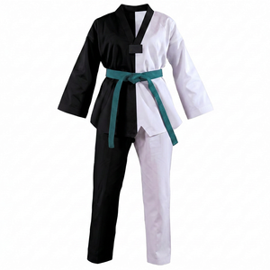 Tenue de Taekwondo Fabriquée au Pakistan pour Adultes, Uniformes de Karaté Homologués, Vente en Gros pour Hommes et Femmes, Meilleur Uniforme de Taekwondo en Promotion - Product Image 4