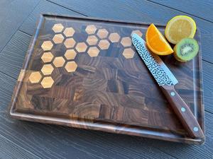 Planche à découper en bois d'acacia artisanale de qualité supérieure, durable, rectangulaire, épaisseur 1,2 cm, passe au lave-vaisselle, planche à découper et à servir pour la cuisine - Product Image 1