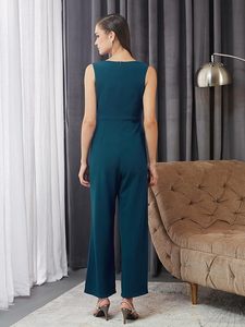 Combinaison longue noire décontractée pour femme, col en V, sans manches, unie, respirante, en polyester, idéale pour l'été - Product Image 3
