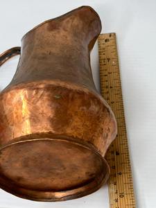 เหยือกน้ำทองแดงโบราณ ออกแบบมาเพื่อการจัดเลี้ยง โรงแรม งานเลี้ยง โต๊ะอาหาร และกิจกรรมกลางแจ้ง จากอินเดีย - Product Image 3