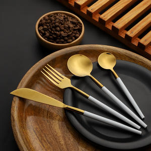 Juego de cubiertos/cubiertos de acero inoxidable con diseño plegable negro Grado 202/304 Cuchara brillante Tenedor y cuchillo Cuchara para bebé-Hecho EN LA India - Product Image 2