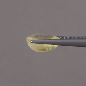 Saphir Jaune Naturel Non Monté 11x9mm Coupe Coussin 5.47 Carats Certifié IGI Changement de Couleur Huilé/Ciré Bonne Qualité Fait Main - Product Image 2