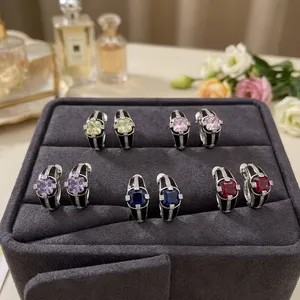 Pendientes pulidos de plata de excelente calidad a la moda, ropa moderna para fiestas, bodas, colección de ropa para mujeres y niñas - Product Image 1