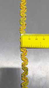 Dentelle en coton Ric Rake importée avec une finition soignée et une qualité de tissu durable pour les marques de mode. - Product Image 3