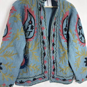 MONIT MARKETING Blouson Bomber en Velours Suzani Brodé à la Main, Style Bohème Vintage, Manteau Court Réversible, Taille Unique, Vêtement Ethnique du Rajasthan - Product Image 5