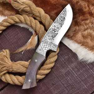 Cuchillo de Caza Personalizado Hecho a Mano con Acero D2, Grabado a Mano, Empuñadura de Madera con Bolster Grabado, Hoja de 6-7.9 Pulgadas, Cuchillo Multiusos para Exteriores - Product Image 6