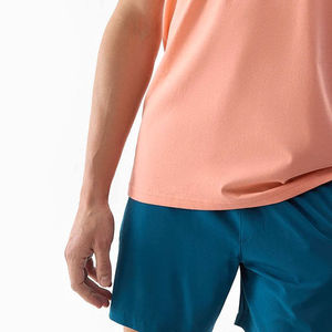 เสื้อกล้ามออกกำลังกายทรงเข้ารูปสำหรับผู้ชาย สีคอรัล ผ้าถัก ทรงกล้ามเนื้อ คอโอ ระบายอากาศได้ดี สวมใส่สบาย ผลิตจากโพลีเอสเตอร์ - Product Image 5