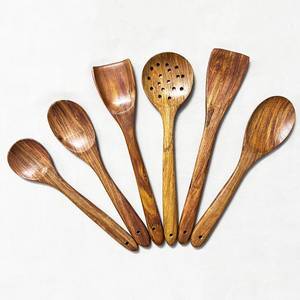 Juego de Cucharas de Madera de Teca Hechas a Mano – Utensilios de Cocina de 6 Piezas - Product Image 1