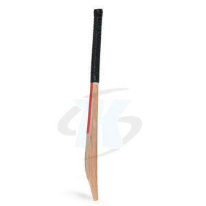 Bate de críquet profesional hecho a medida para entrenamiento, práctica y partidos competitivos con agarre y equilibrio cómodos. - Product Image 4