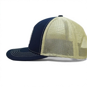 Casquette de camionneur pour adulte en maille confortable à 6 panneaux structurés, avec logo personnalisé, style vintage, tendance et élégant, idéale pour la plage, fabriquée au Vietnam - Product Image 2
