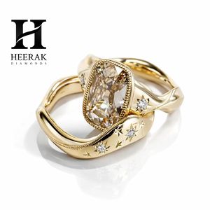 Juego de Anillos de Boda de Lujo con Champán Radiante, 2 Piezas, Banda Ondulada Orgánica Curvada, Joyería con Engaste Estilo Gitano Starburst - Product Image 2