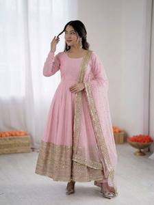 Belles robes de soirée pour les fêtes Robe élégante avec Fancy Dupatta - Product Image 1