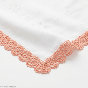 Dentelle Guipure Florale Pêche 10mm GPO Qualité Export 20 Mètres pour Vêtements Bébé, Accessoires Cheveux, Couture Artisanale Personnalisable - Product Image 1