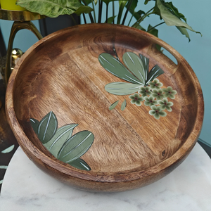 Plateau de service rond en bois poli avec poignées en métal noir, style nordique, plateau décoratif avec design classique pour servir les aliments - Product Image 5