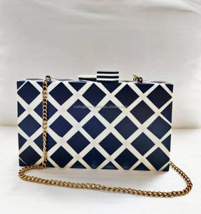 Bolso de mano de resina de lujo hecho a mano, bolso de mano único de resina metálica, tema de moda opulento, embrague hecho a mano de latón personalizado, regalos artesanías - Product Image 6